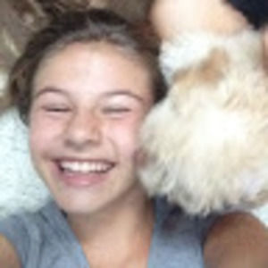 Meet your Posher, Simone